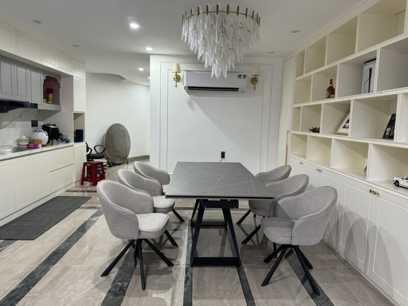 Khám phá công trình nhà phố 5 tầng Tân Cổ Điển hoàn thiện tại Quảng Ngãi Phòng bếp - View_1
